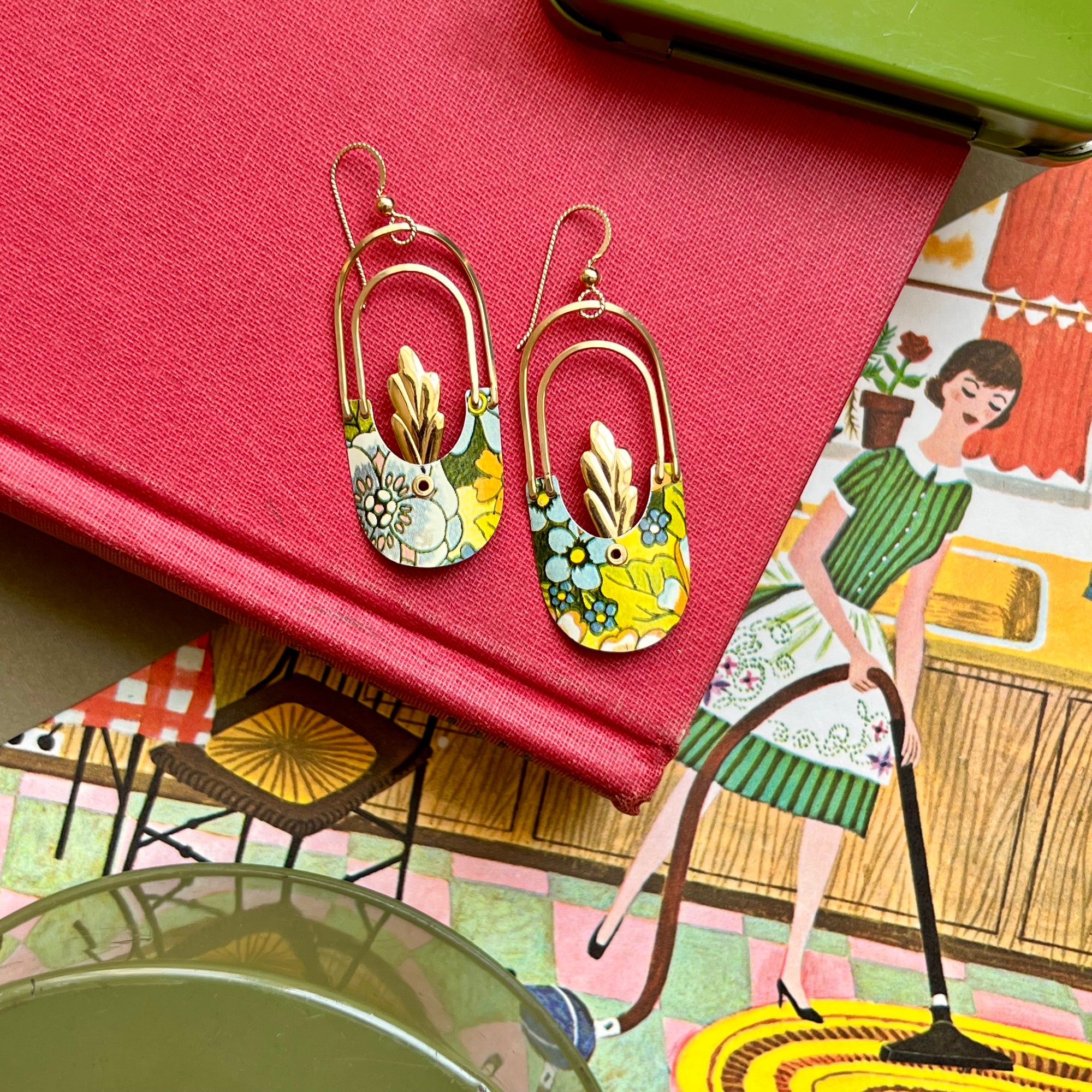 Hanging Planter Earrings, w/ Gold Plant