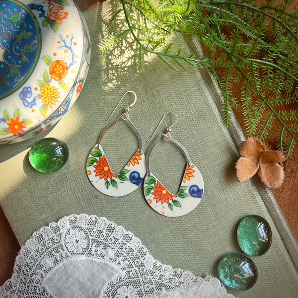 Flower Child Keyhole Earrings