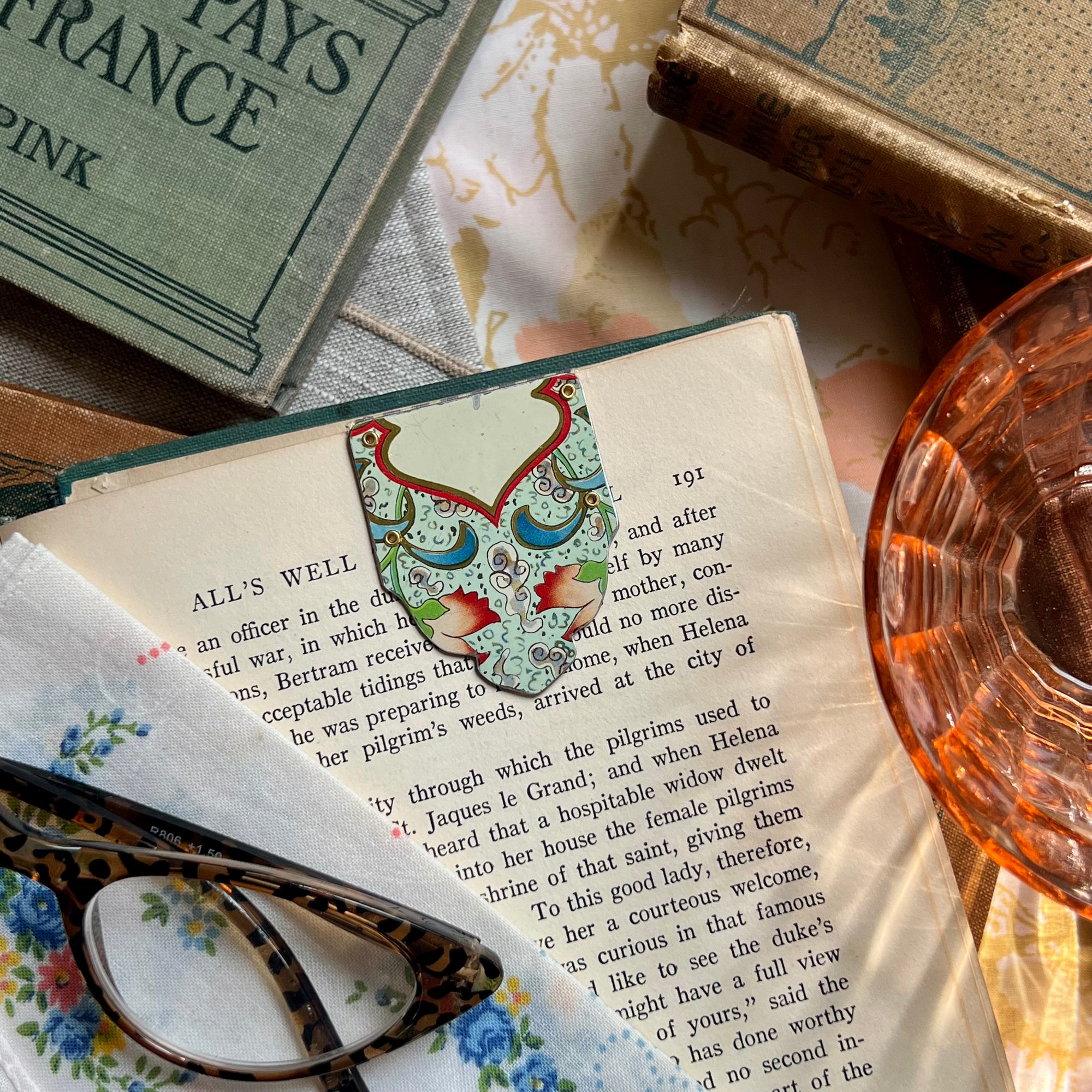 Luxe Magnetic Bookmark #17 ---