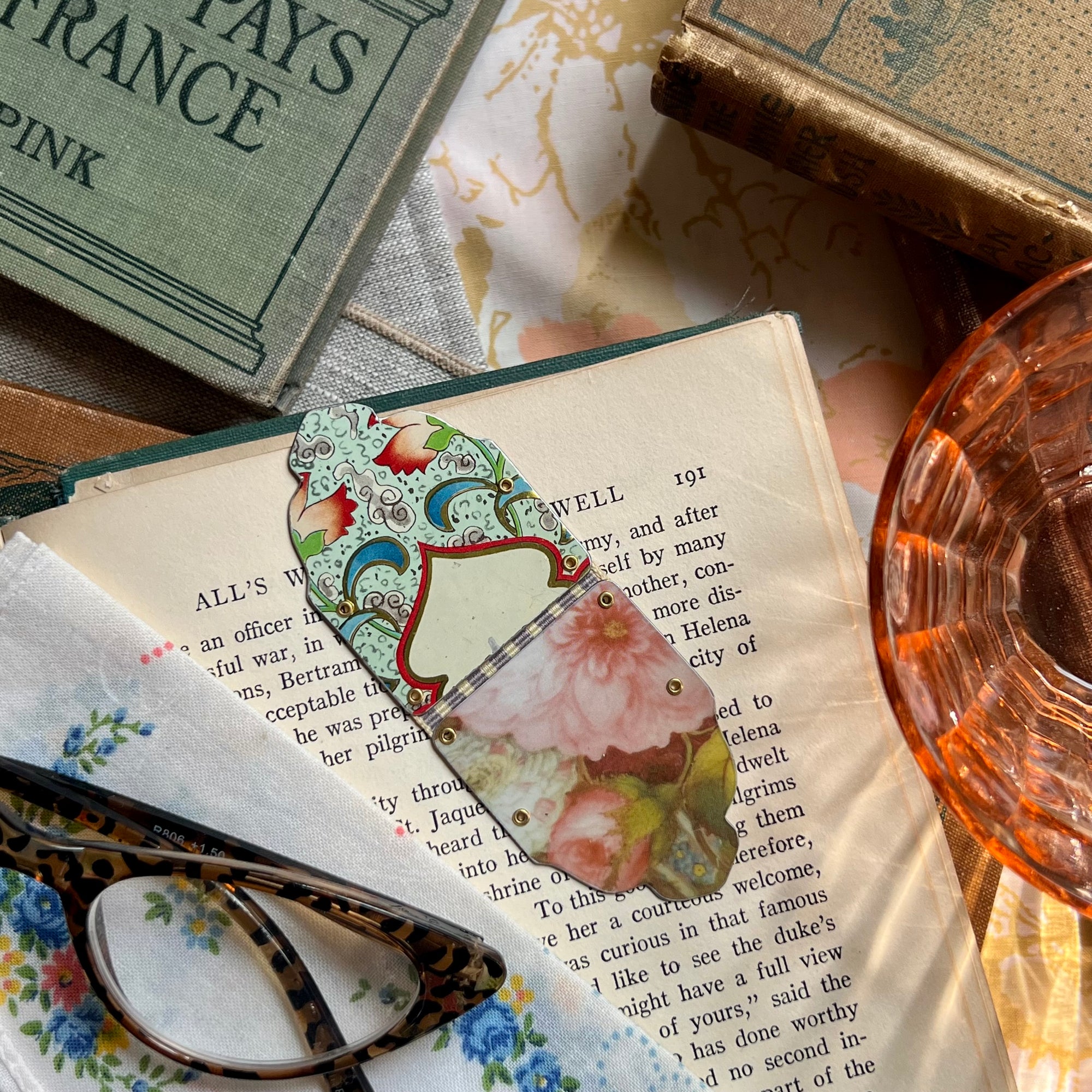 Luxe Magnetic Bookmark #17 ---