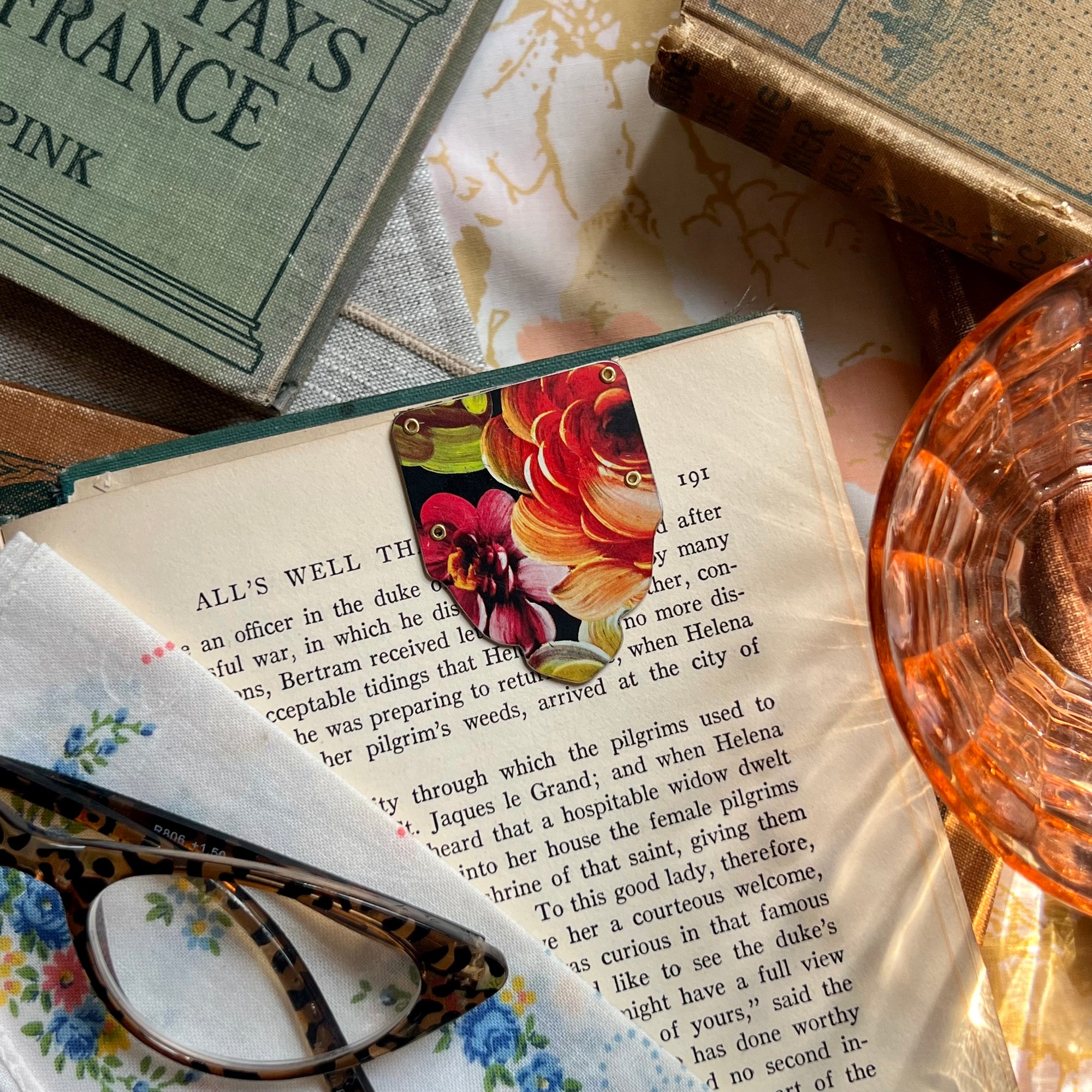 Luxe Magnetic Bookmark #4 ---