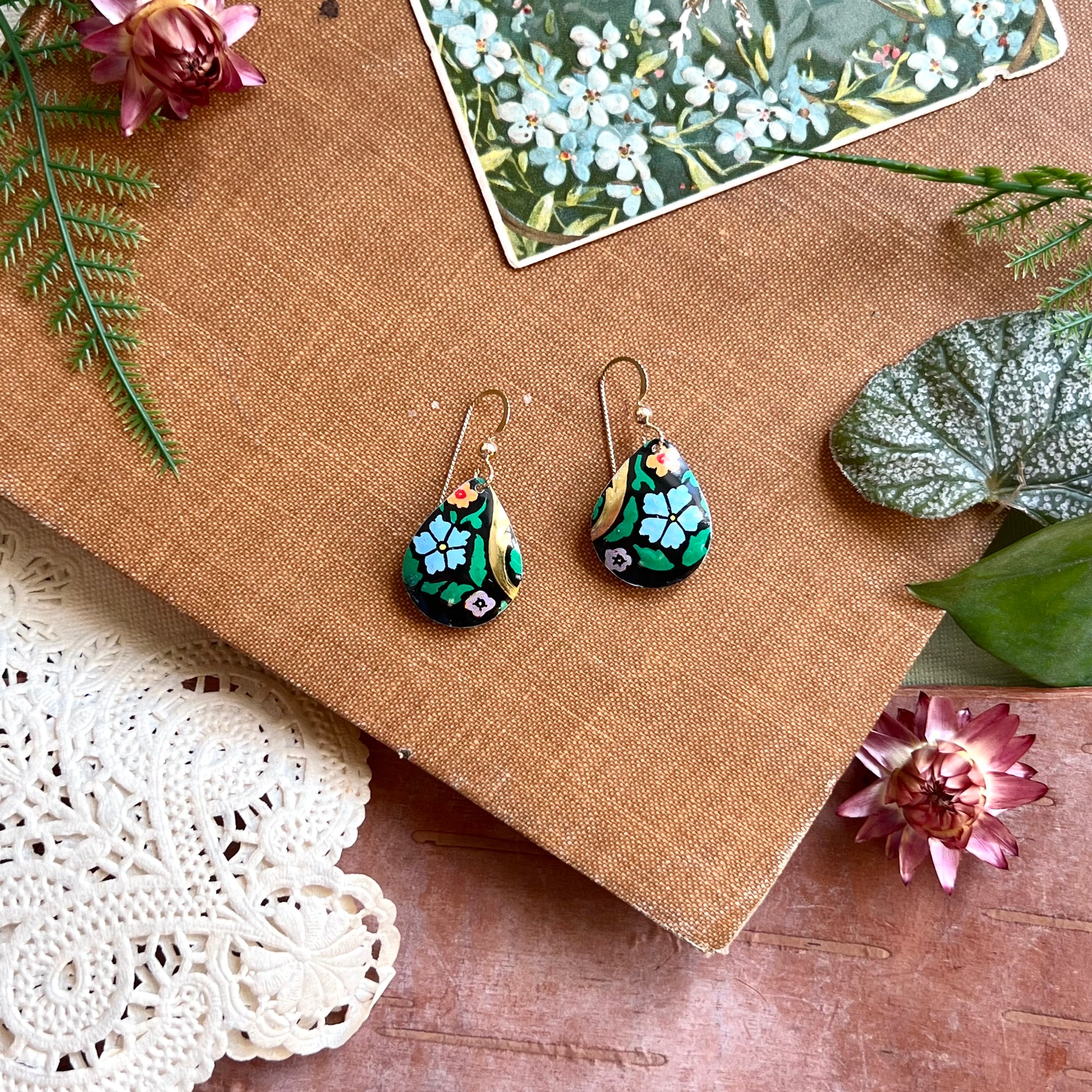Teardrop Earrings #05