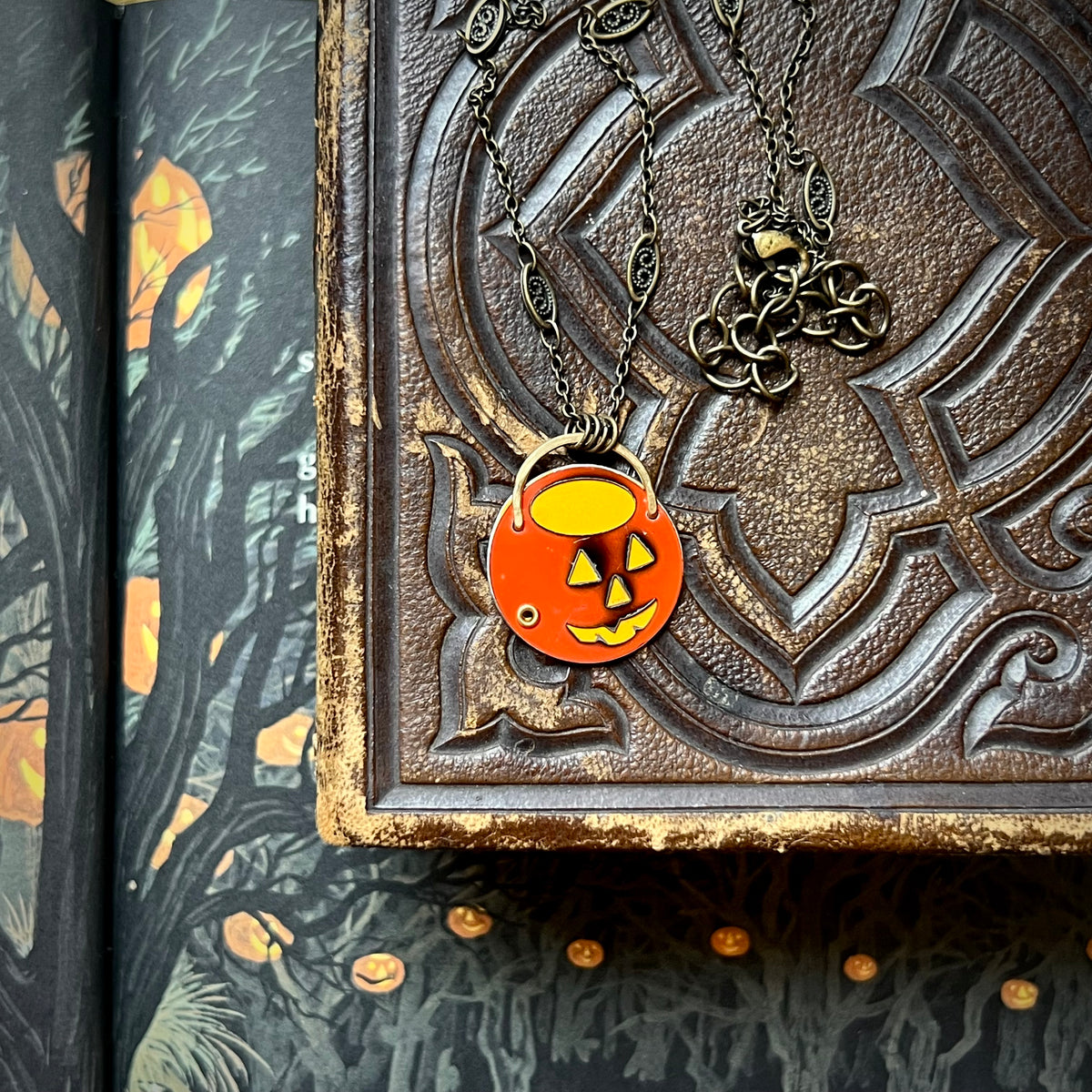 Jack O' Lantern Necklace *PREORDER*---