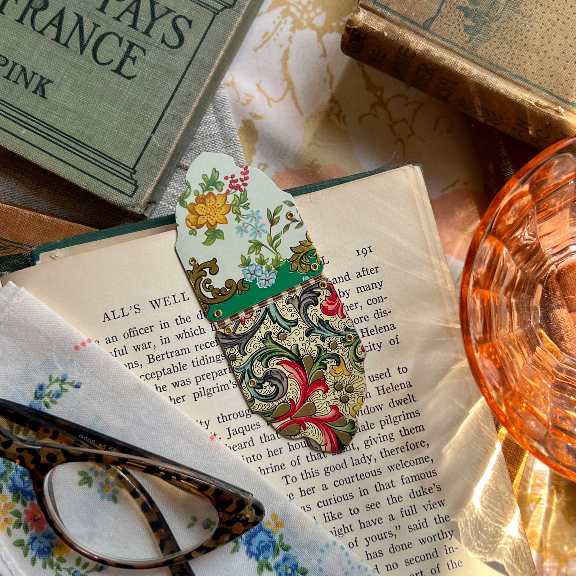 Luxe Magnetic Bookmark #7 ---