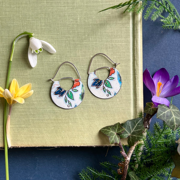 Verdant Swerve Hoop Earrings, Small 3