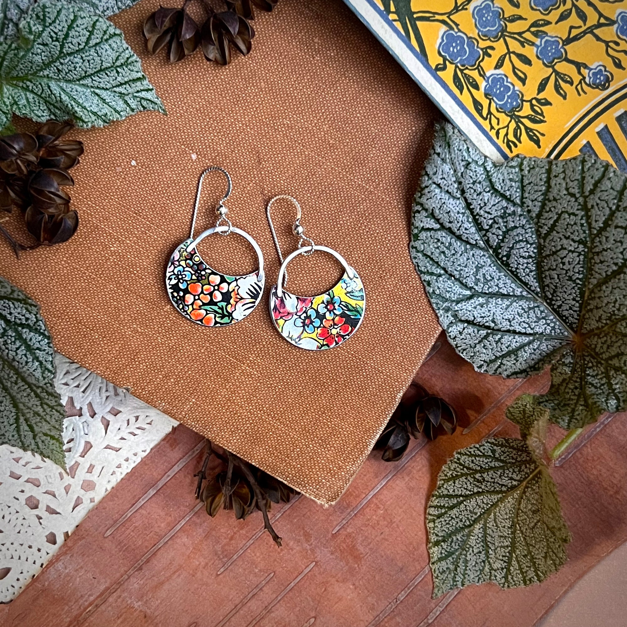 Italian Fiore, Plump Crescent Earrings