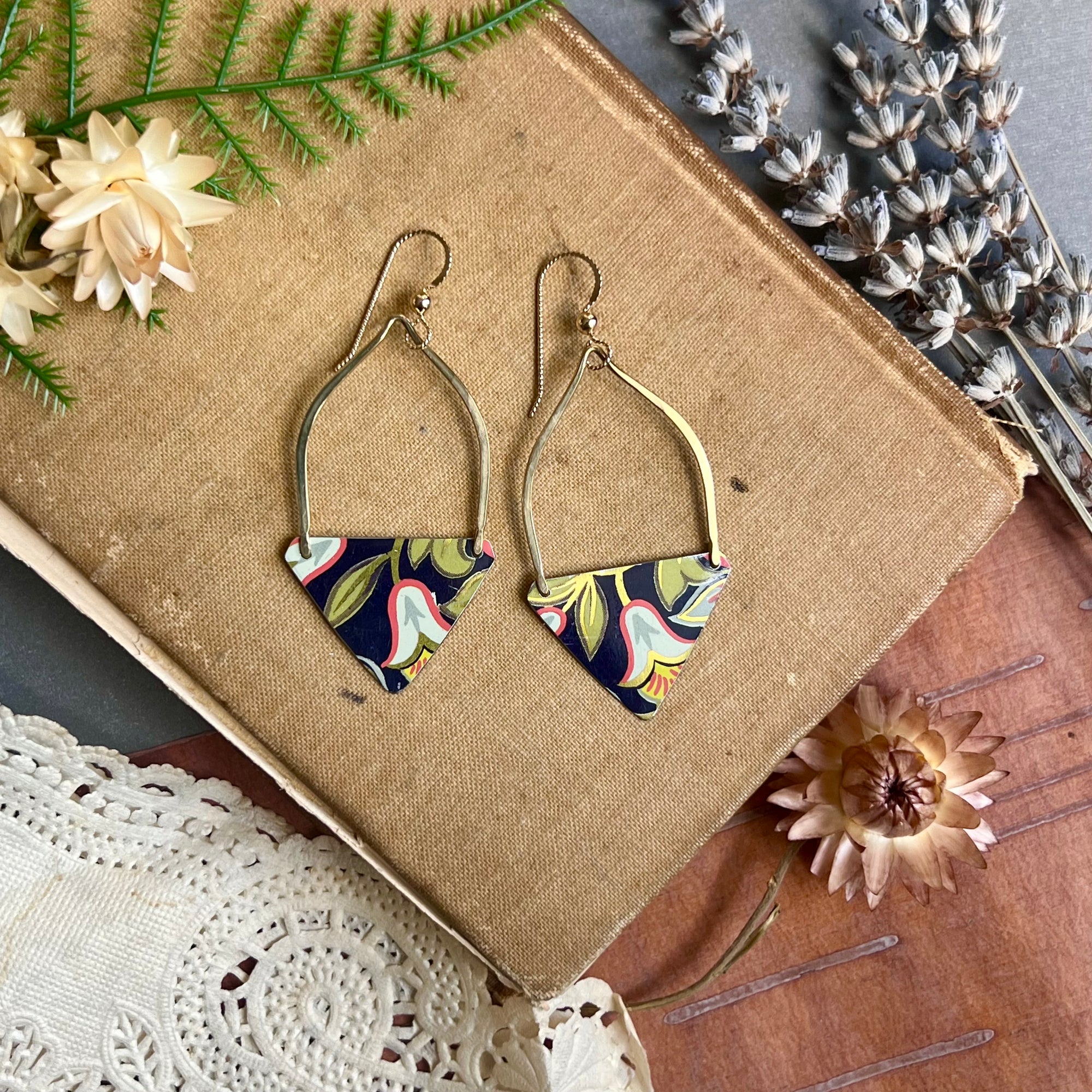 Twilight, Cloche Earrings