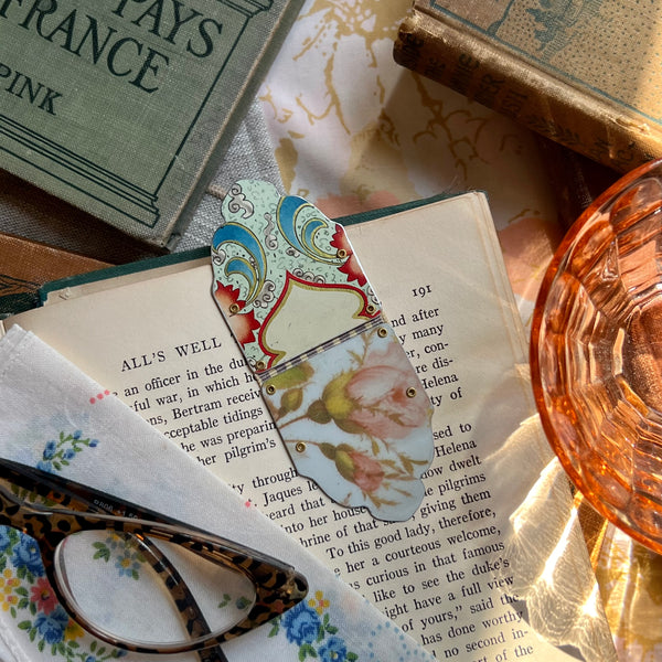 Luxe Magnetic Bookmark #29 ---