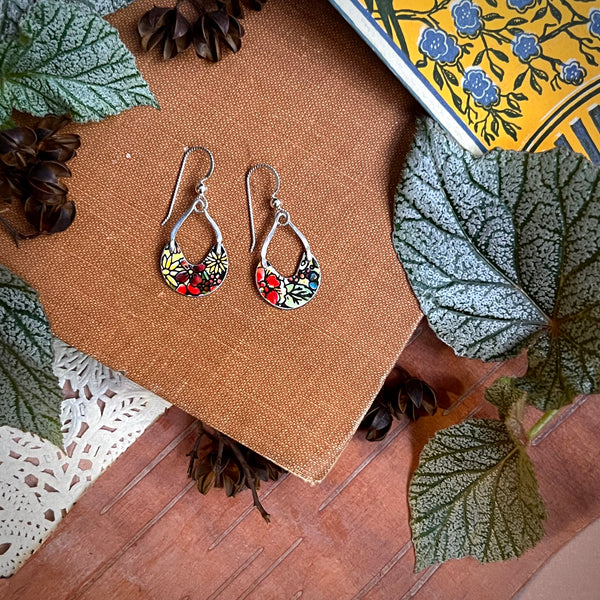 Italian Fiore, Tiny Keyhole Earrings