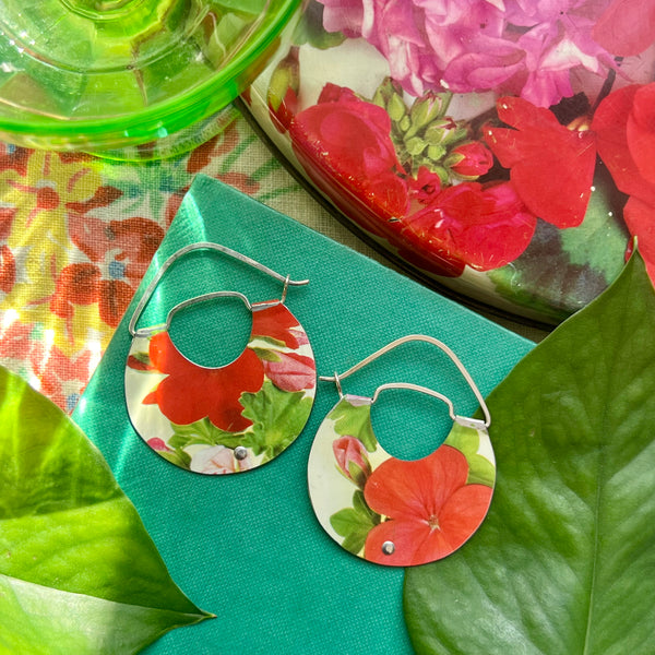 Geranium Swerve Hoop Earrings, Large 2