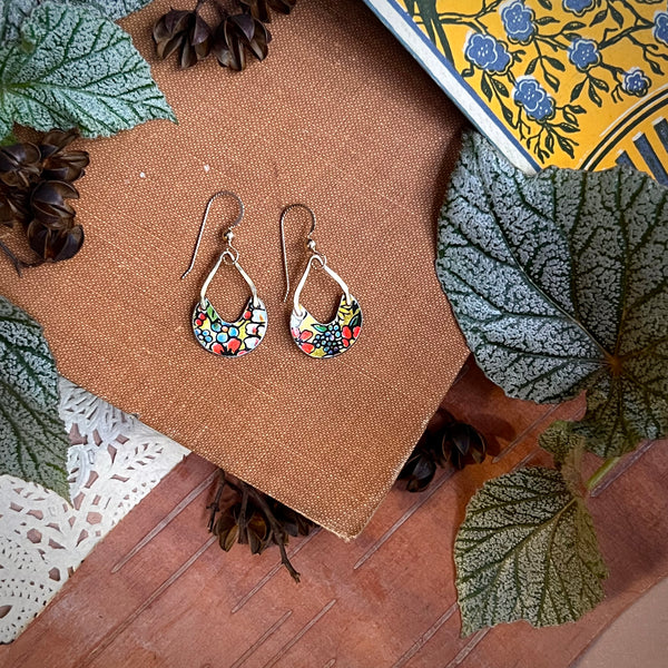 Italian Fiore, Tiny Keyhole Earrings