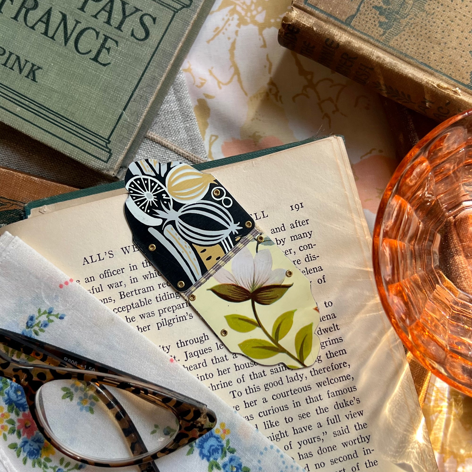 Luxe Magnetic Bookmark #22 ---