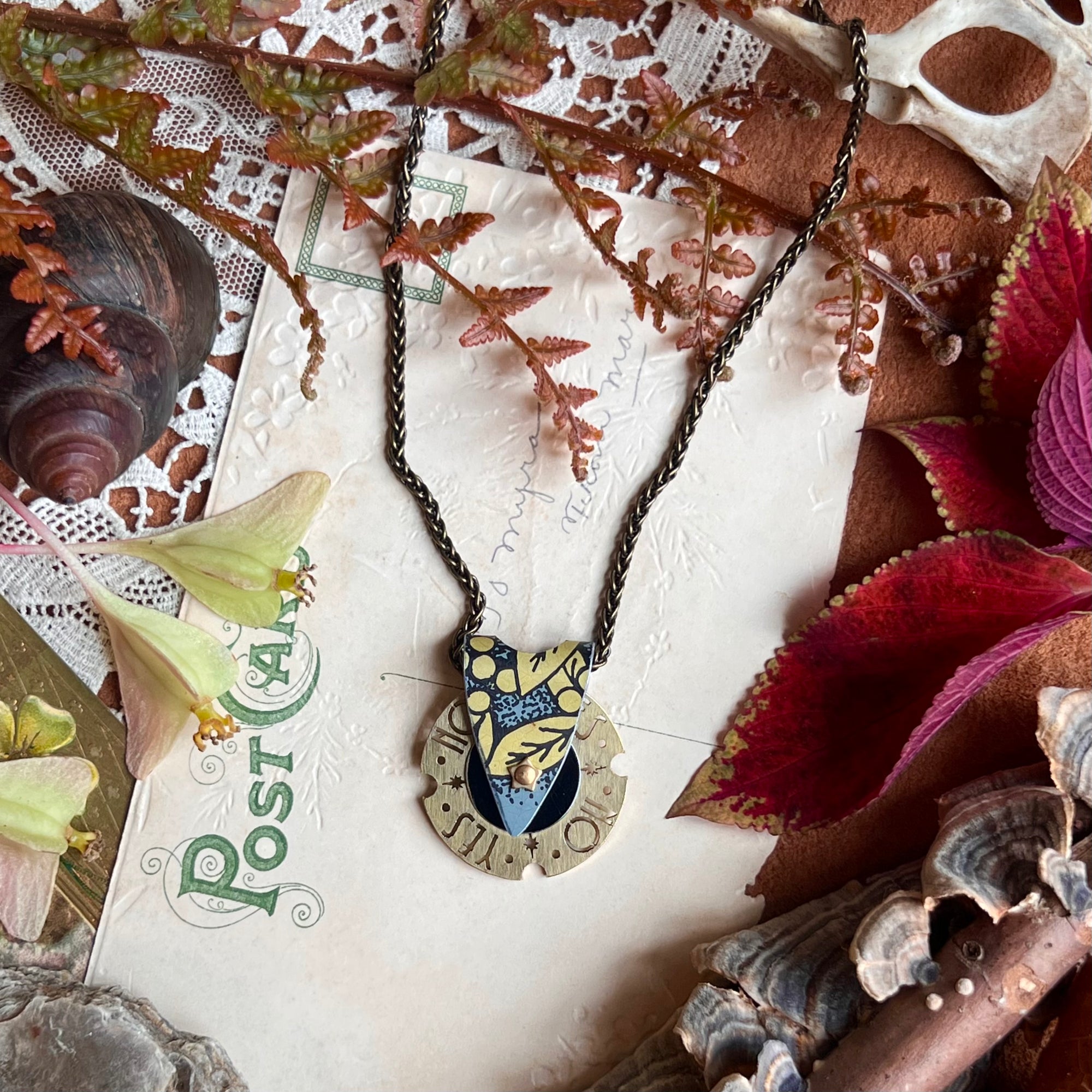 Fortune Teller Necklace, Sea Foam 2