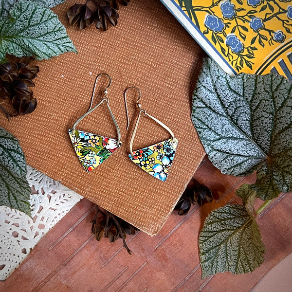 Italian Fiore, Pointed Triangle Earrings