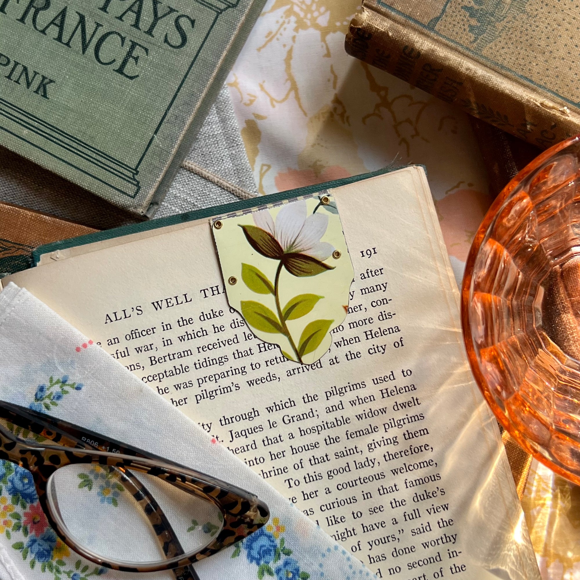 Luxe Magnetic Bookmark #22 ---