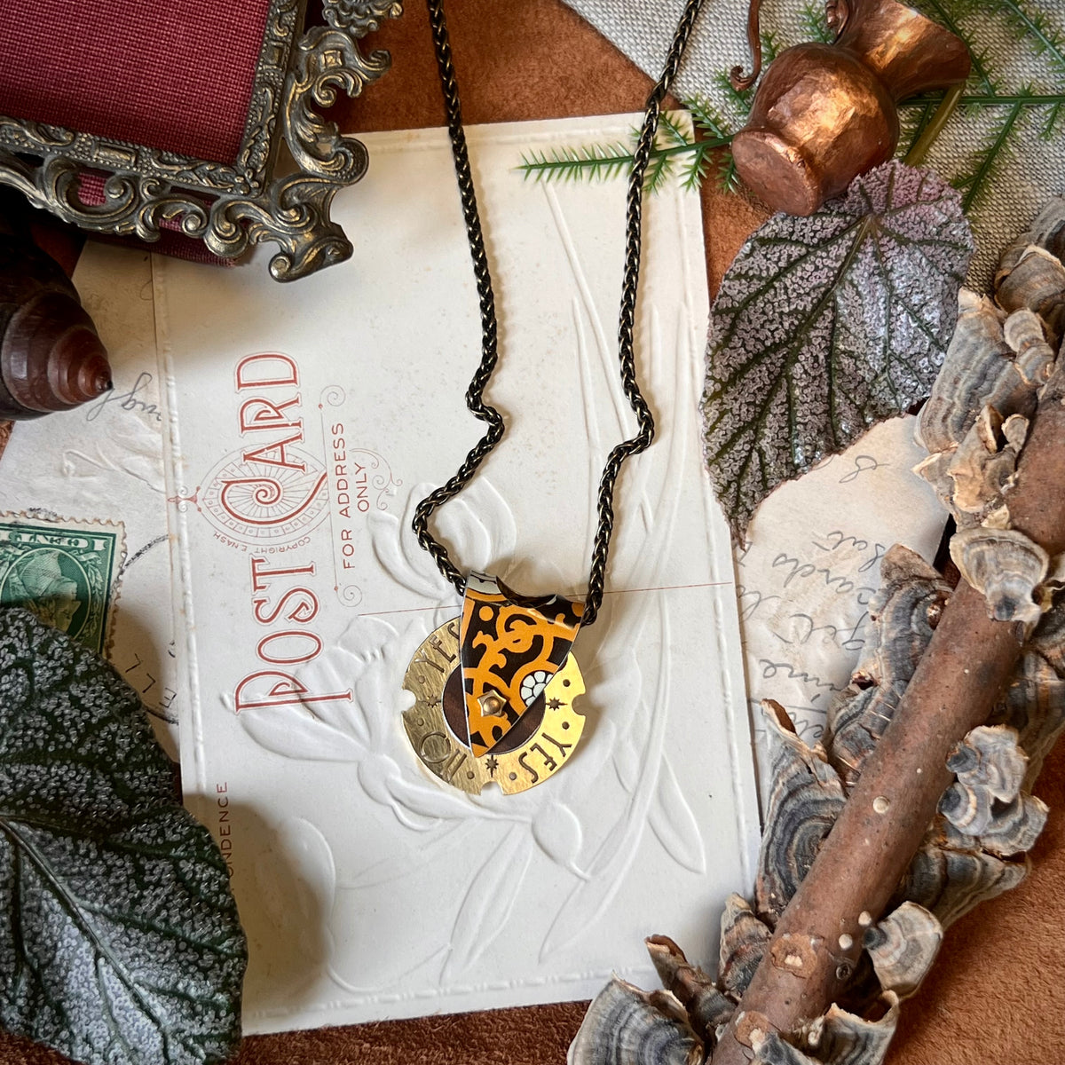 Fortune Teller Necklace, Goldenrod 1 ---