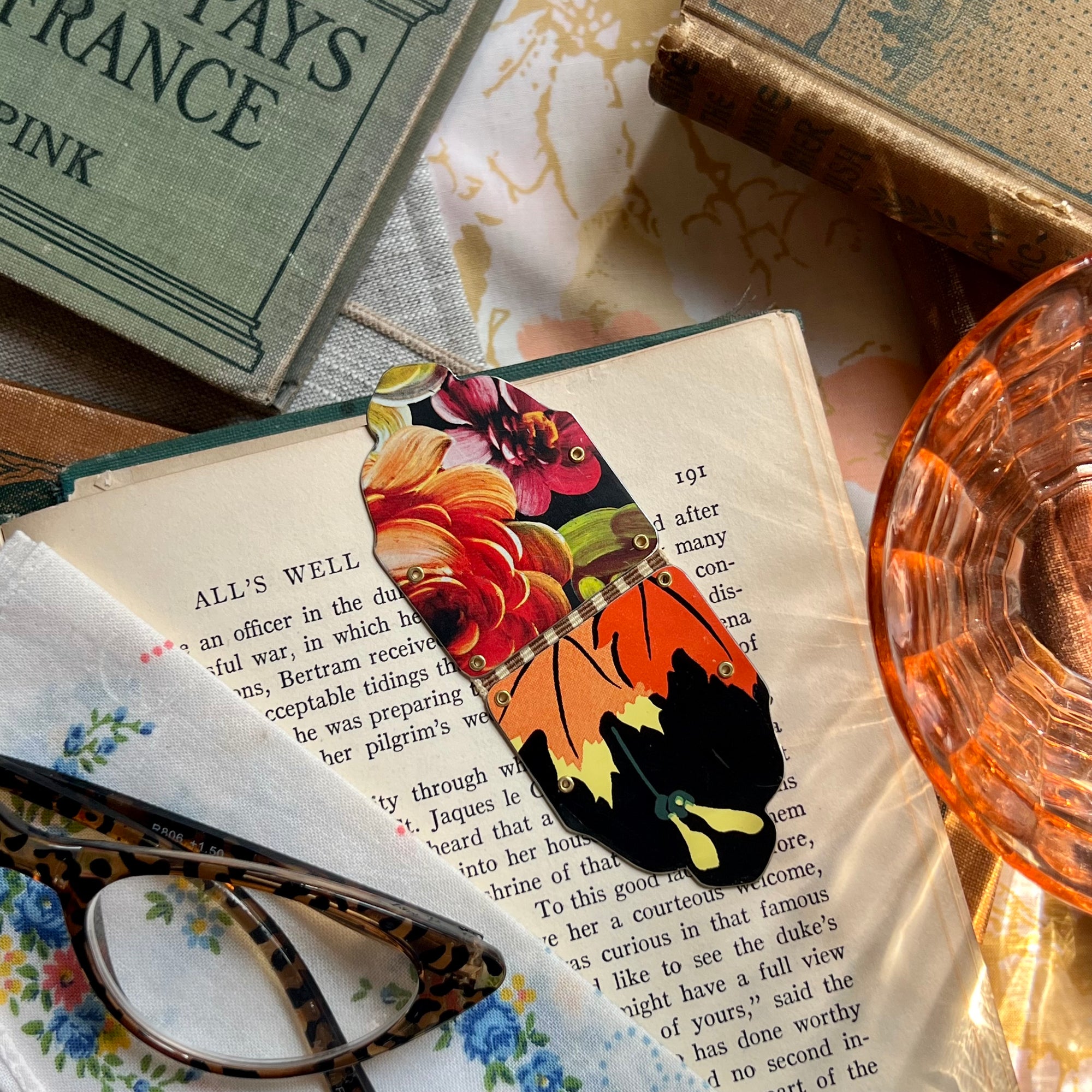 Luxe Magnetic Bookmark #4 ---