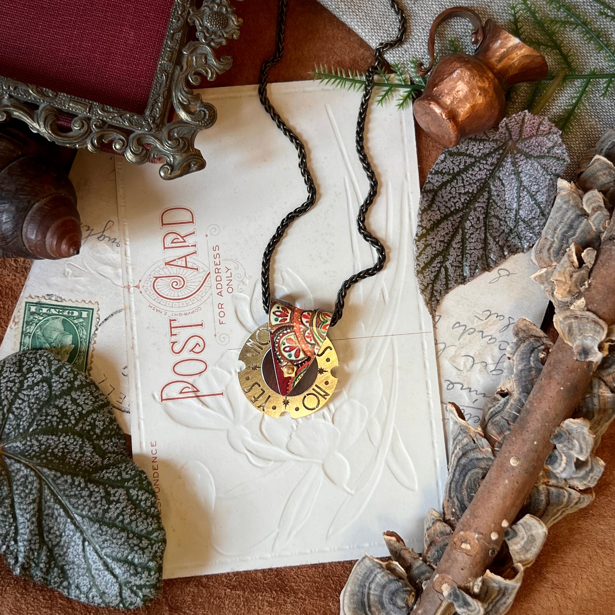 Fortune Teller Necklace, Autumn Paisley---