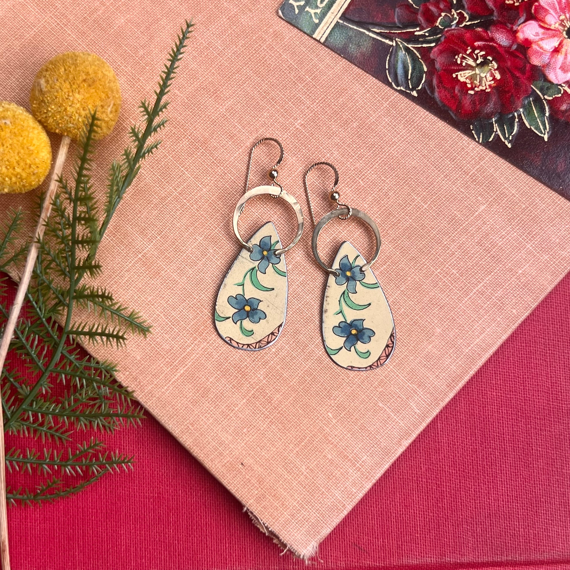 Floro, Medium Halo Teardrop Earrings 1