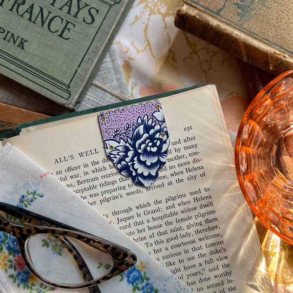 Luxe Magnetic Bookmark #1 ---