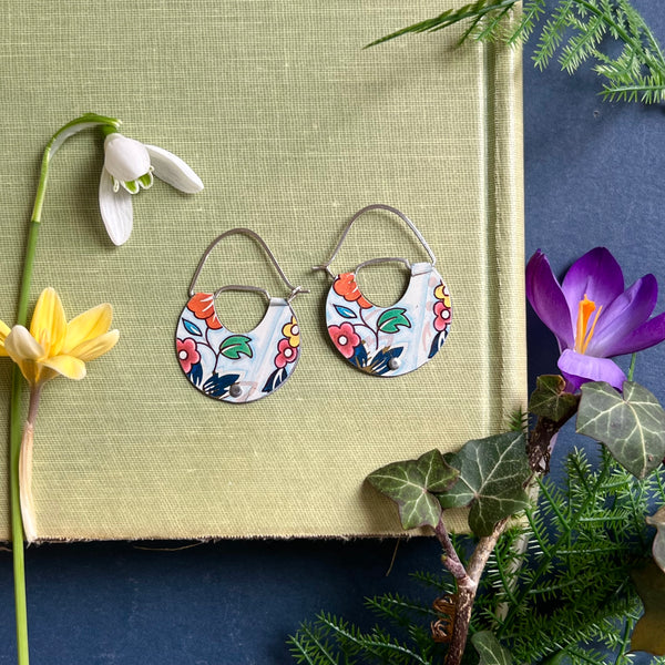 Verdant Swerve Hoop Earrings, Small 3