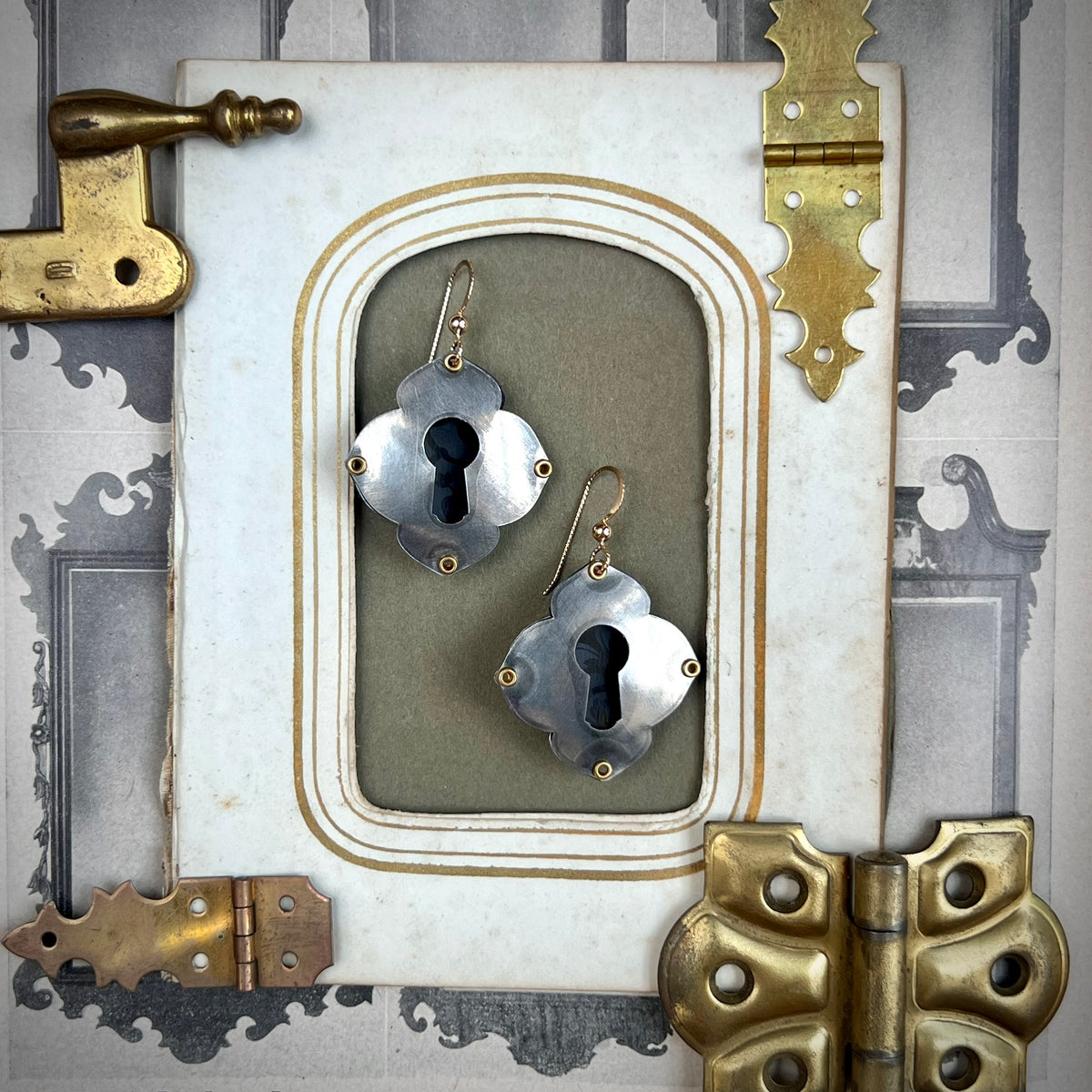 Escutcheon Earrings *PREORDER* ---