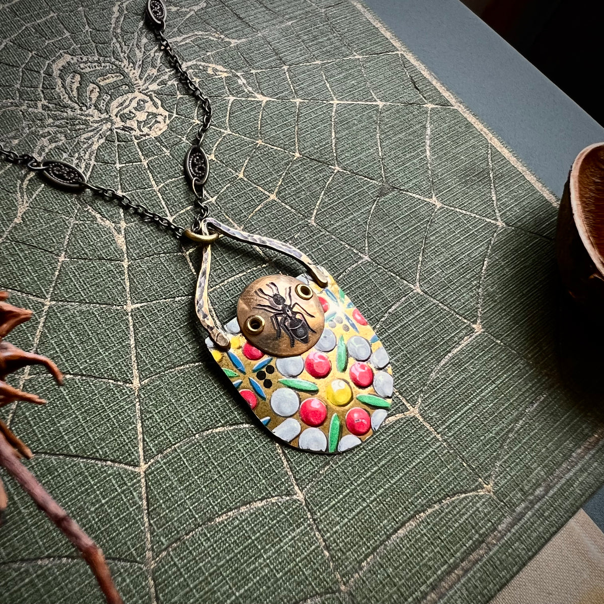 Mosaic Ant Necklace ---