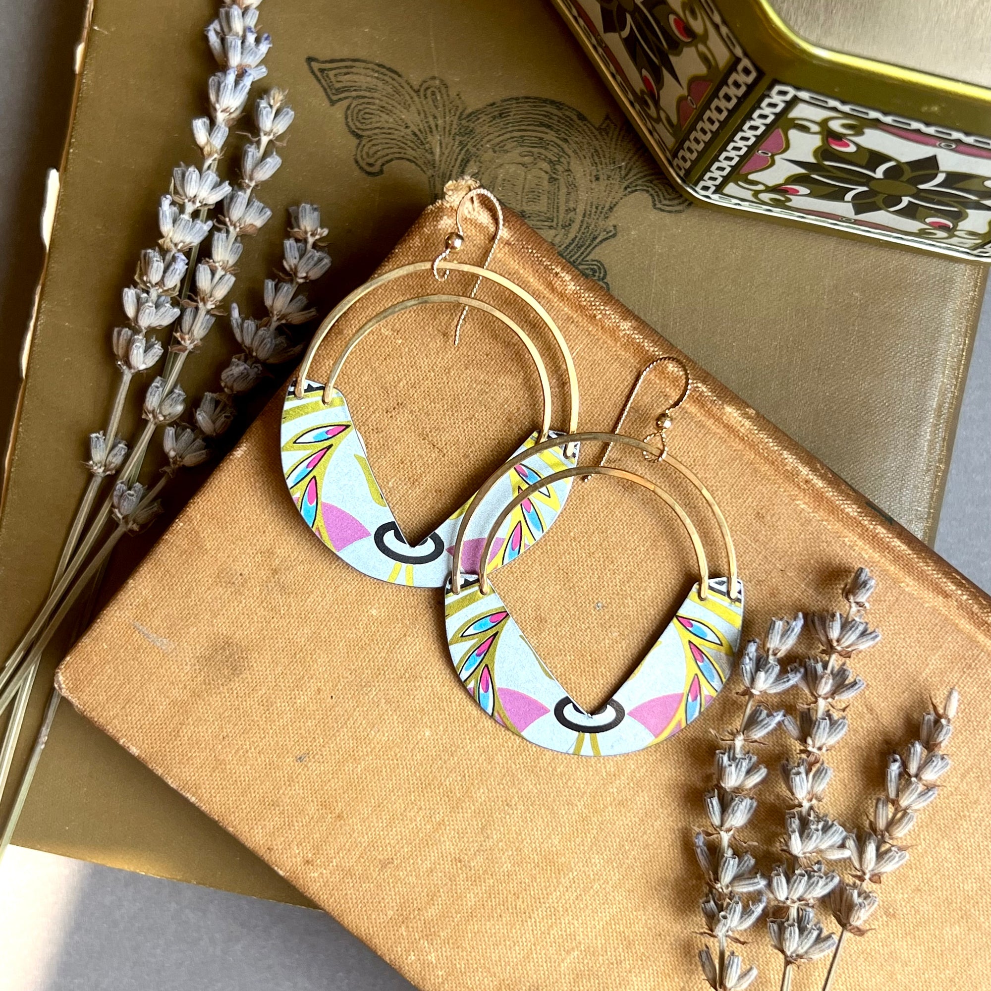 Double Swing Earrings, Lilac Deco