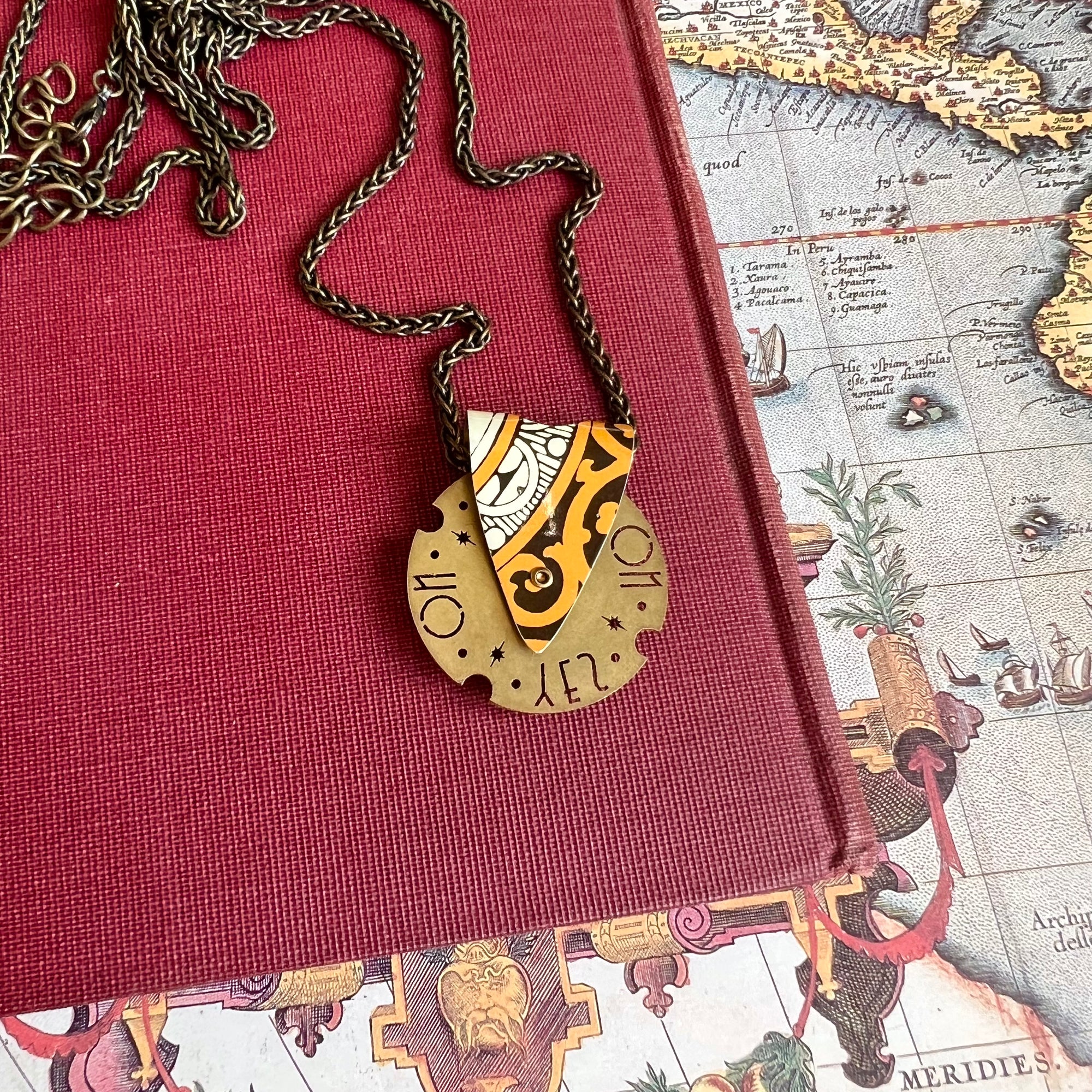 Fortune Teller Necklace, Goldenrod